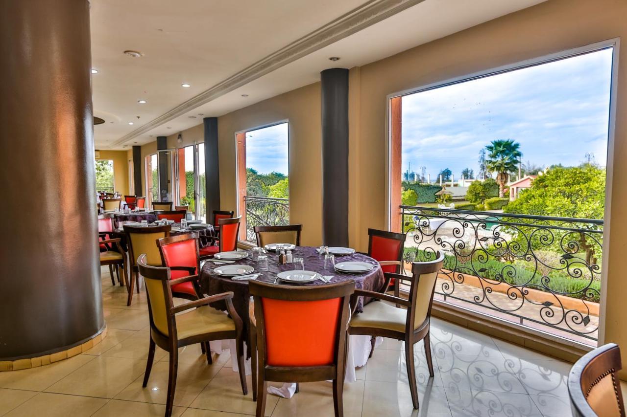 فندق Complexe El Bassatine بني ملال‎ المظهر الخارجي الصورة