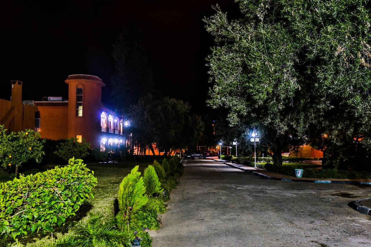 فندق Complexe El Bassatine بني ملال‎ المظهر الخارجي الصورة