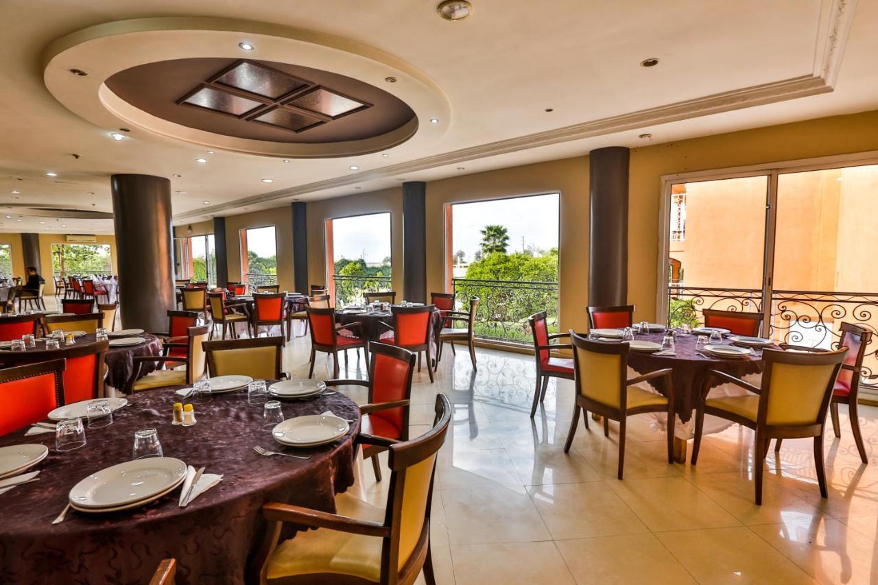 فندق Complexe El Bassatine بني ملال‎ المظهر الخارجي الصورة